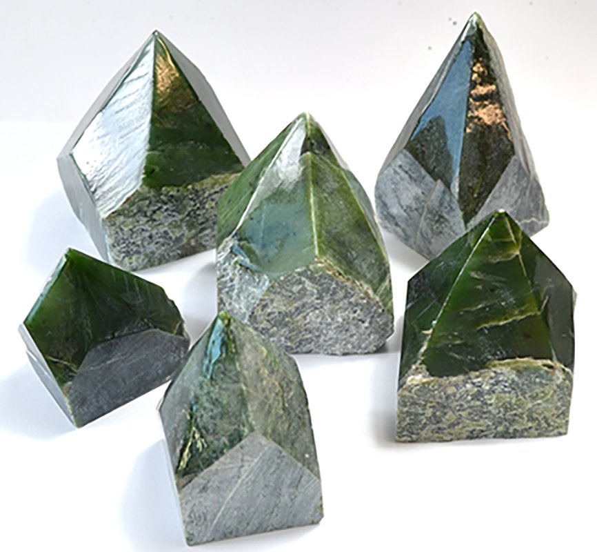 (image for) ~3# Jade, Green points